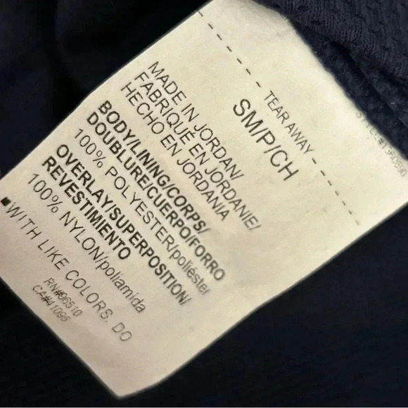 **NWT under Armour loose  fit hoodie *embroidery - Picture 9 of 10